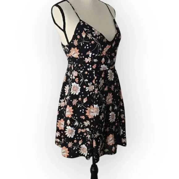 American Eagle Black Floral Spaghetti Strap Lace-Up Sundress Size 8 - Picture 3 of 8